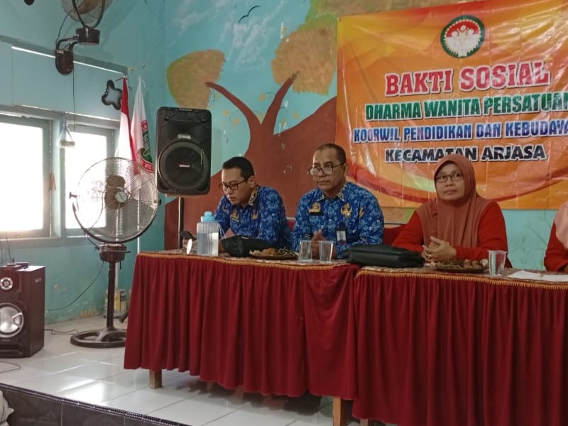 Bakti Sosial Dharma Wanita Persatuan Korwil Pendidikan dan Kebudayaan Kecamatan Arjasa